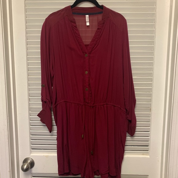 Xhiliration romper size XL - Picture 3 of 7